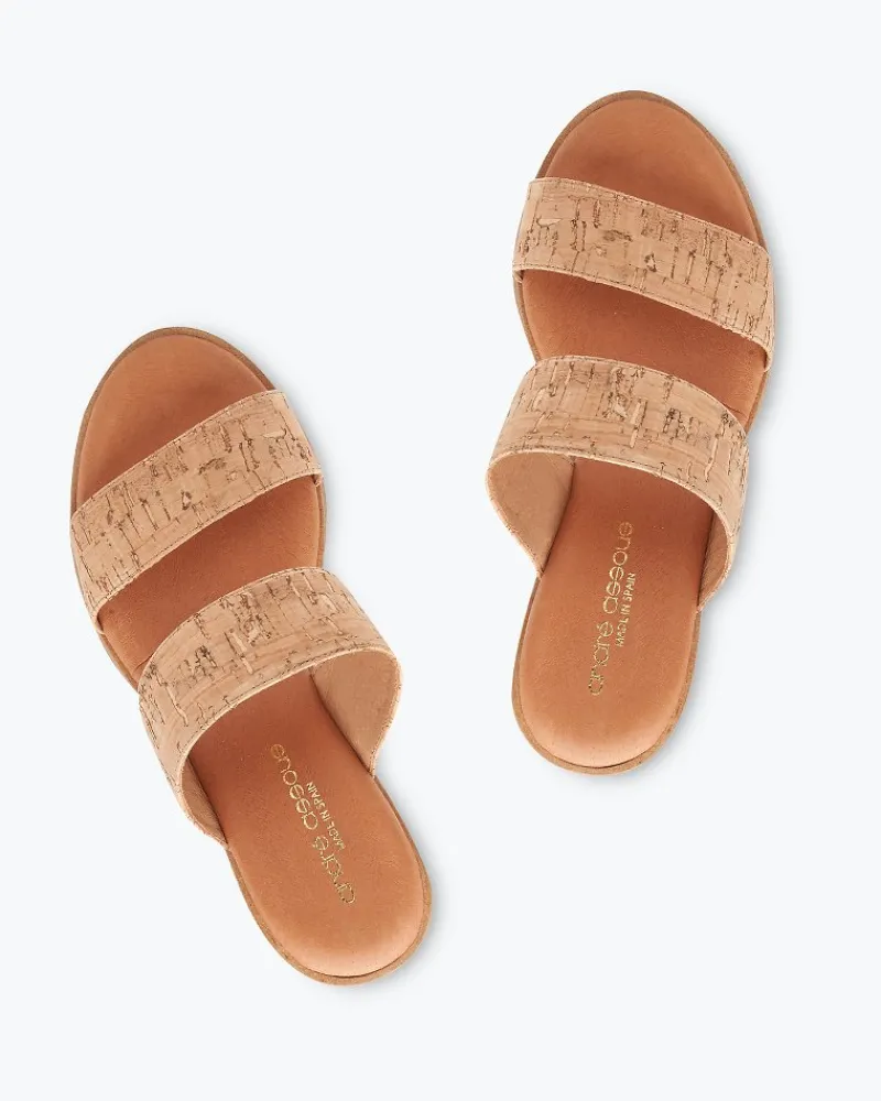 Tommy Bahama André Assous Gwenn Cork Featherweights™ Wedges Natural Hot