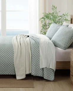 Tommy Bahama Coastal Batik 3-Piece Full/Queen Quilt Set Spring Green