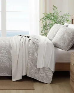 Tommy Bahama Jungle Toile Reversible 3-Piece King Quilt Set Beige Online