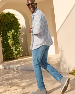 Tommy Bahama Men's OluKai® Papaku 'Ili Chukka Boots Graphite Clearance