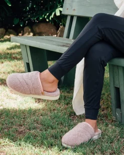 Tommy Bahama Women's OluKai® Pūpū Mua Fuzzy Slippers Pink Sea Salt